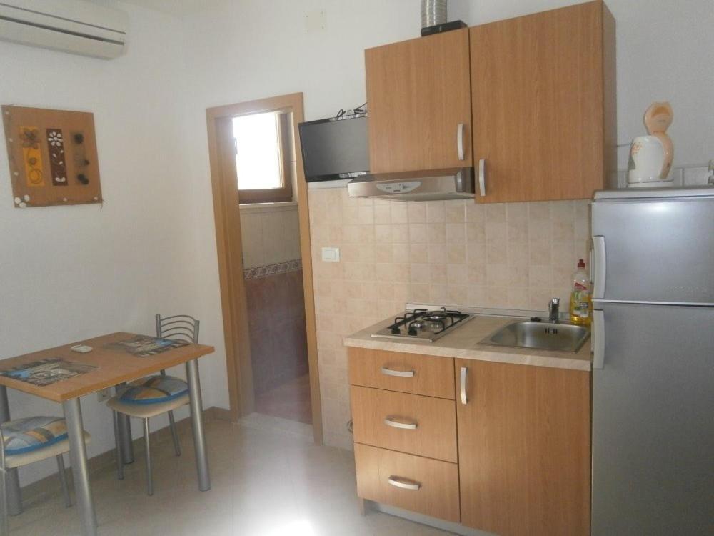 Apartments with a parking space Igrane, Makarska - 13535 Pokój zdjęcie